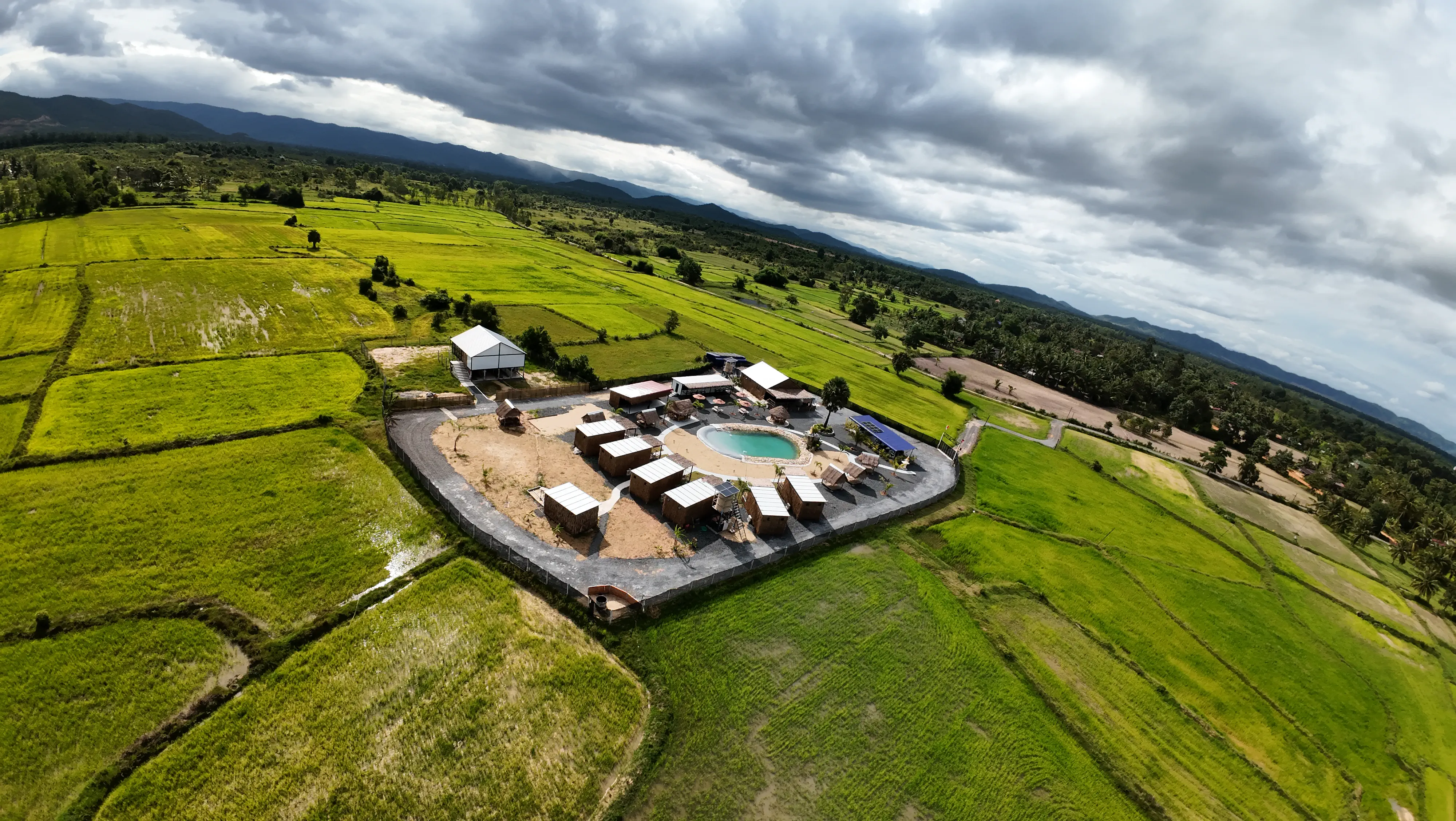Sanctuaire Rock Oasis Resort